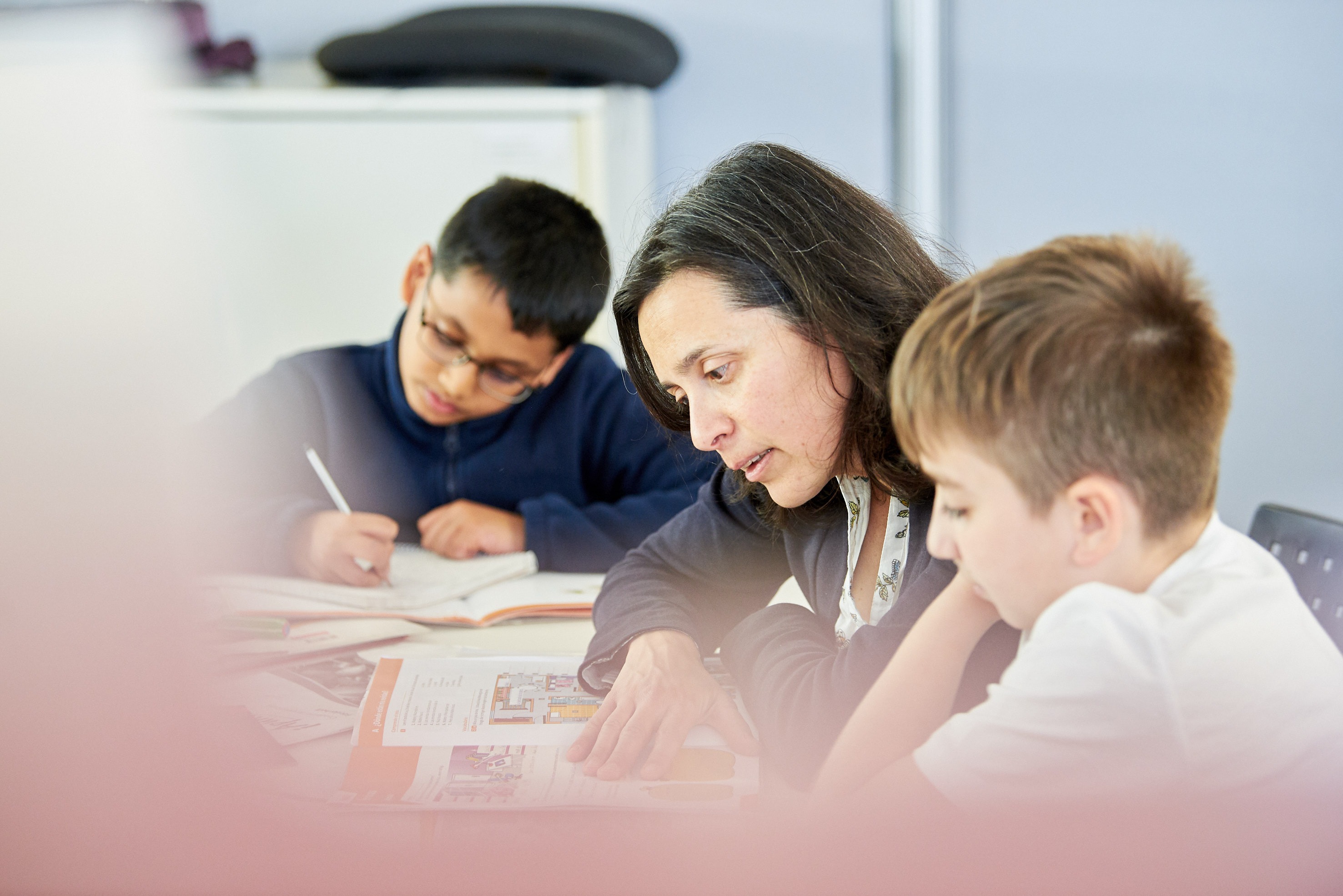 Schüler Förderhilfe ~ Erasmus Gymnasium Frankfurt ~ Trilinguale weiterführende Privatschule